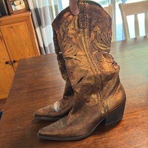Carlos Santan Slinger metallic leather cutout pointed toe western cowboy boots